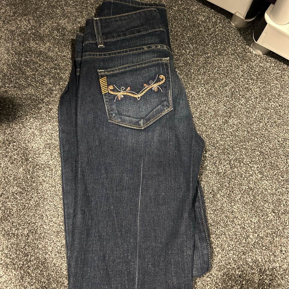 Paige premium denim dark wash stylish embroidery on pockets size 27